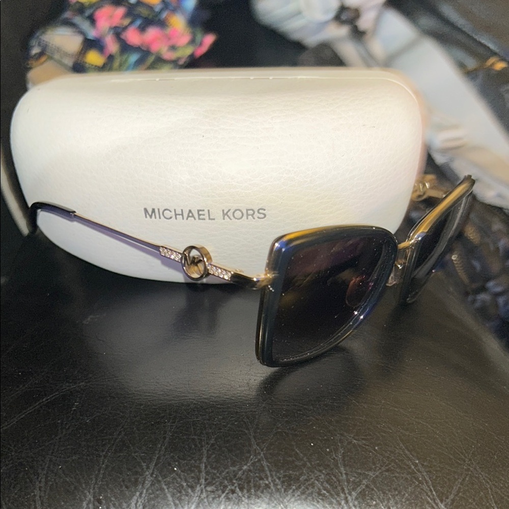 Michael Kors Black Sunglasses mk 1067b(Corsica)